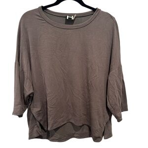 H By Bordeaux Woman's Knit  Top Size M  Grey
